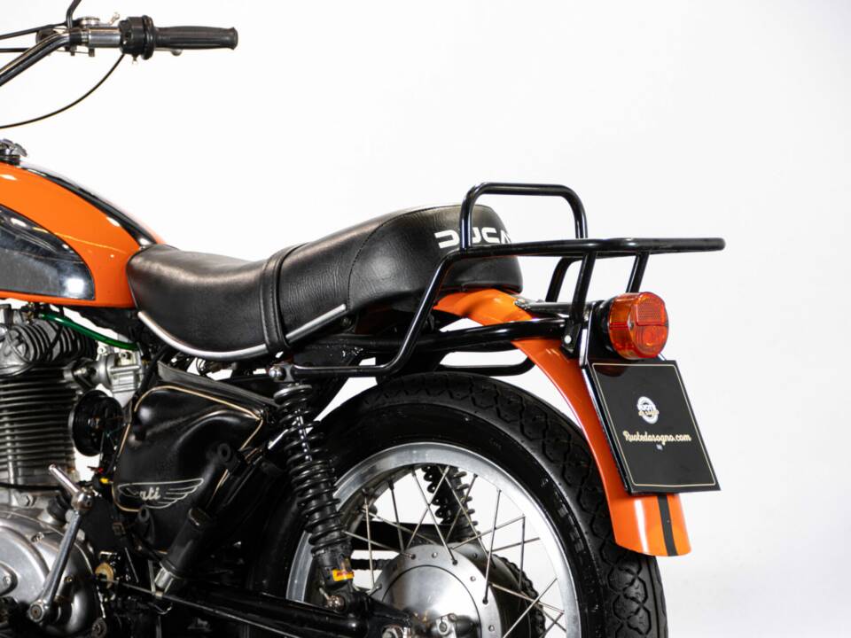 Bild 15/50 von Ducati 350 Scrambler (1974)