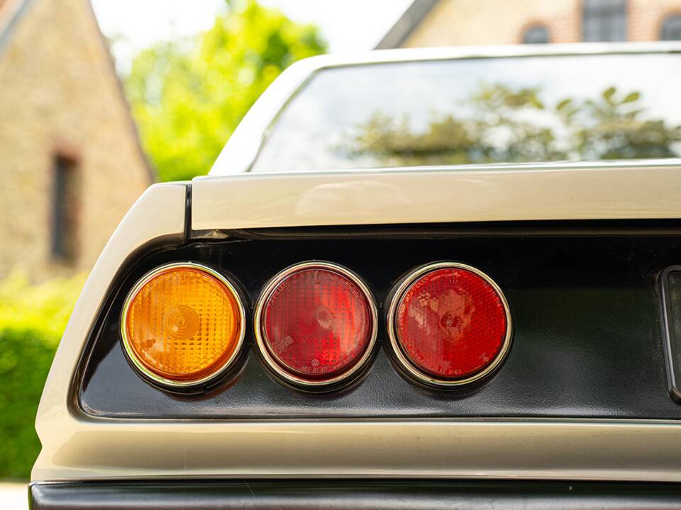 Bild 32/81 von Ferrari 365 GT4 2+2 (1973)