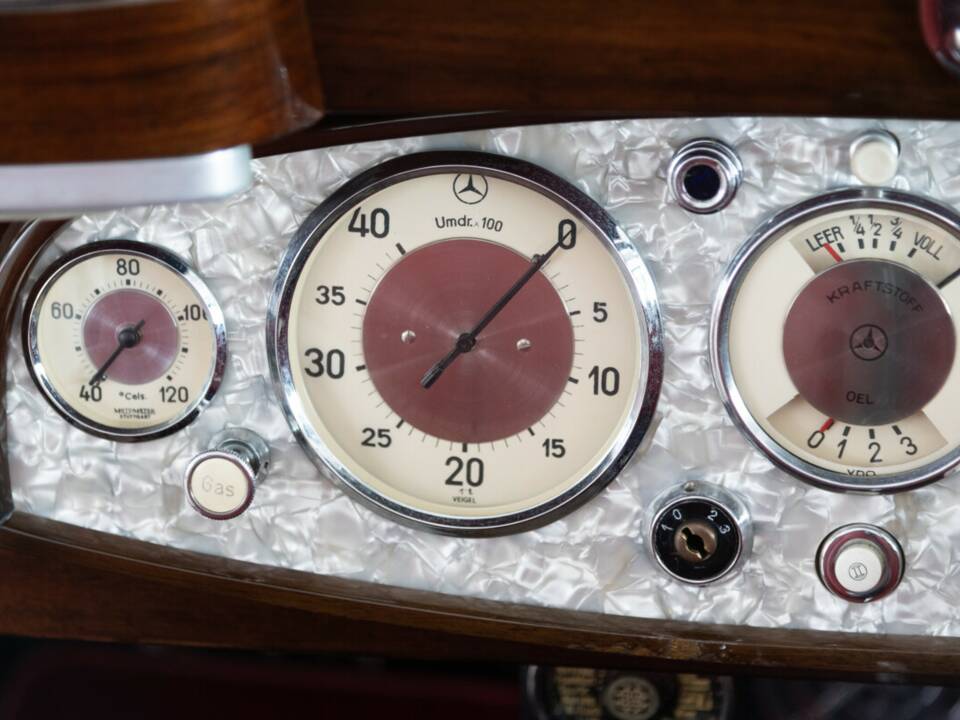 Imagen 42/50 de Mercedes-Benz 500 K Cabriolet B (1935)