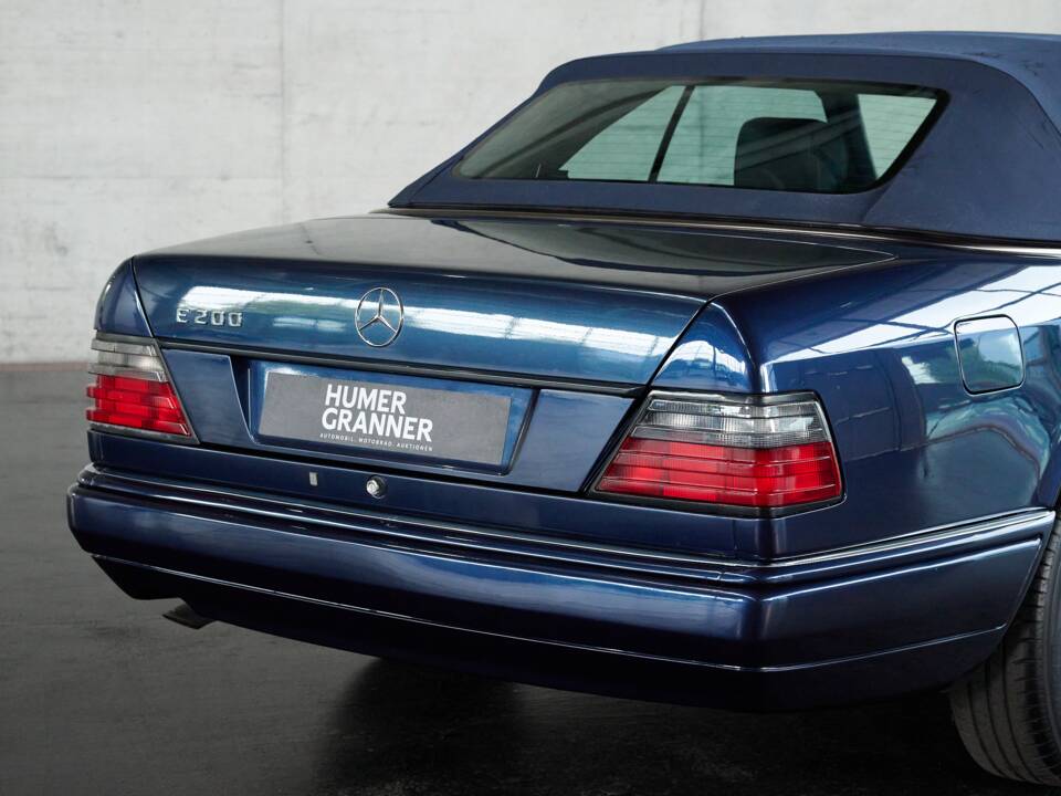 Bild 36/50 von Mercedes-Benz E 200 (1996)