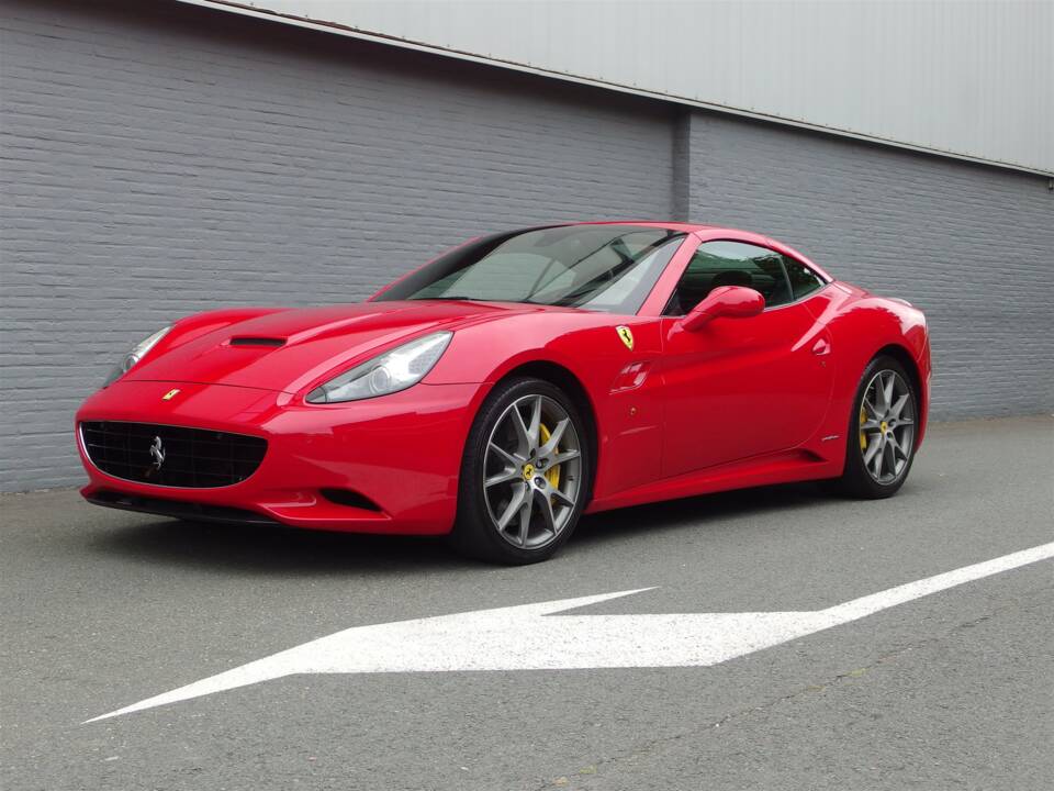 Immagine 2/98 di Ferrari California 30 (2013)