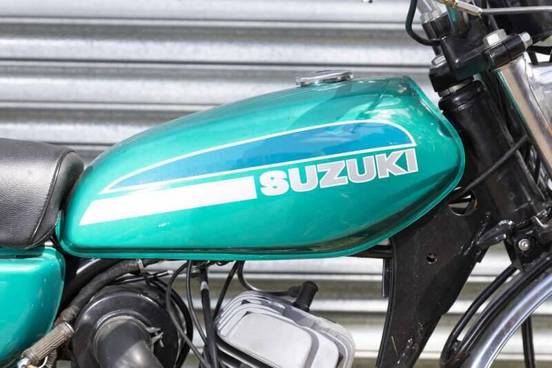 Image 7/15 of Suzuki DUMMY (1974)