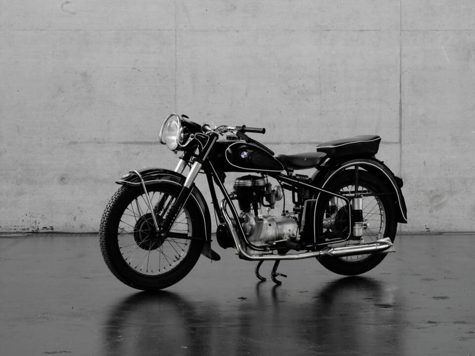 Bild 1/16 von BMW DUMMY (1953)