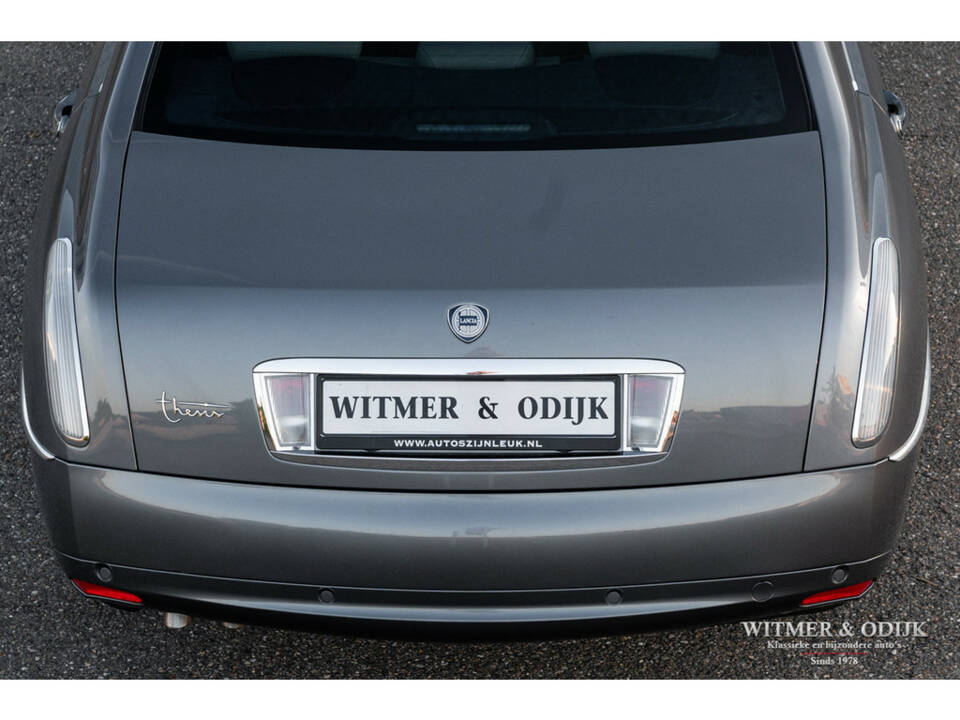 Imagen 22/33 de Lancia Thesis 3.0 V6 (2002)