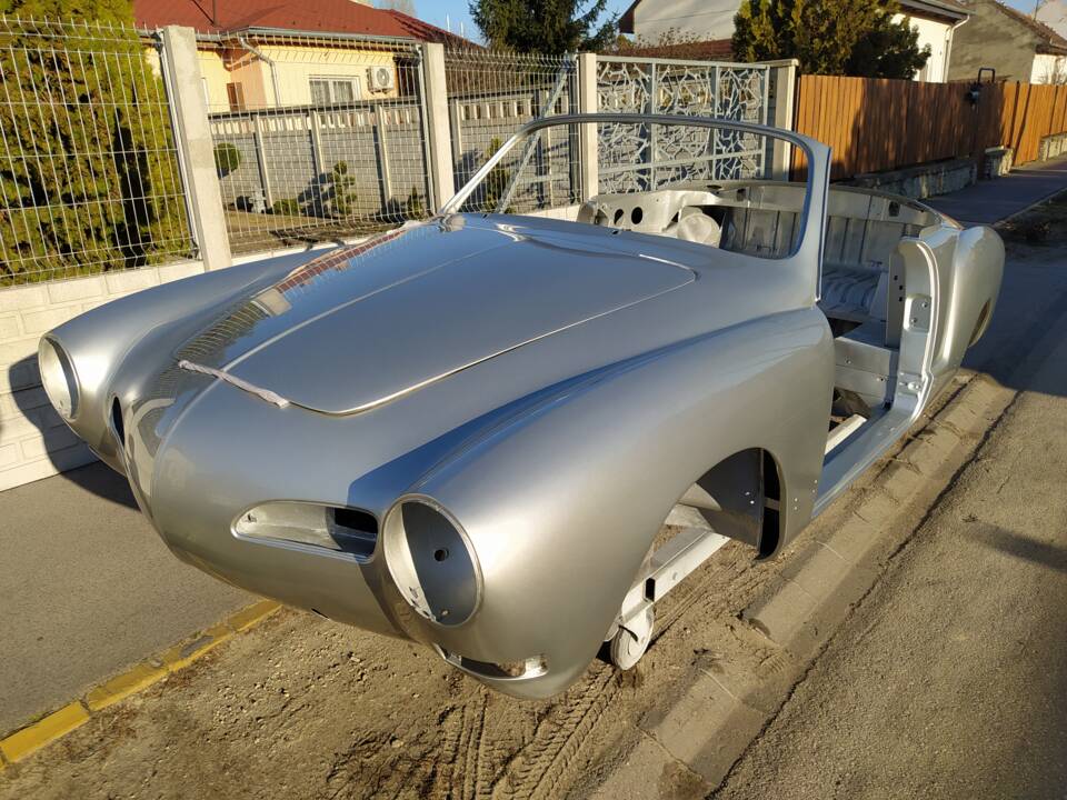 Image 12/14 de Volkswagen Karmann Ghia 1500 (1974)