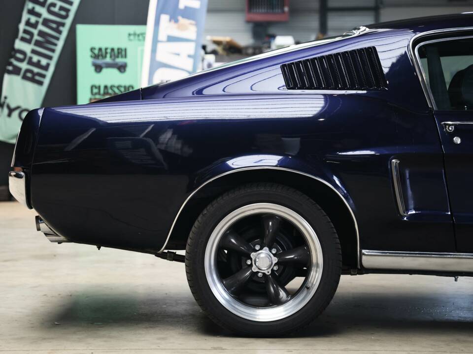 Image 24/57 of Ford Mustang 302 (1968)