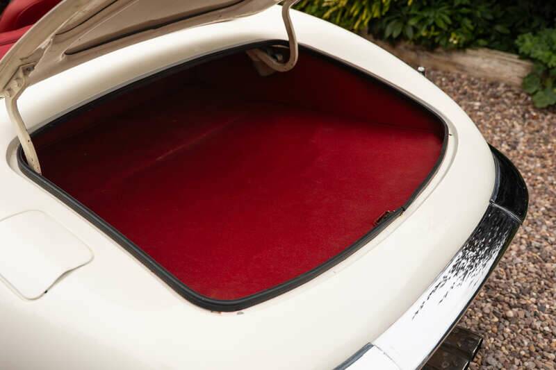 Immagine 47/49 di Jaguar E-Type V12 (1973)