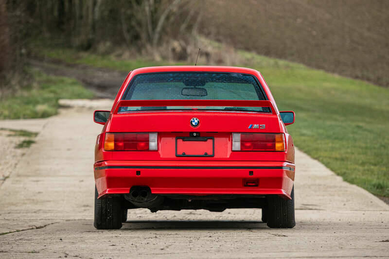 Image 7/34 of BMW M3 (1987)