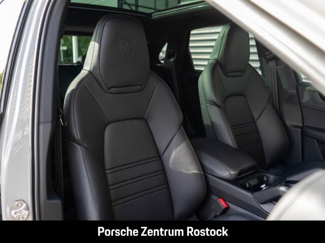 Obraz 16/33 pojazdu Porsche Cayenne E-Hybrid (1900)