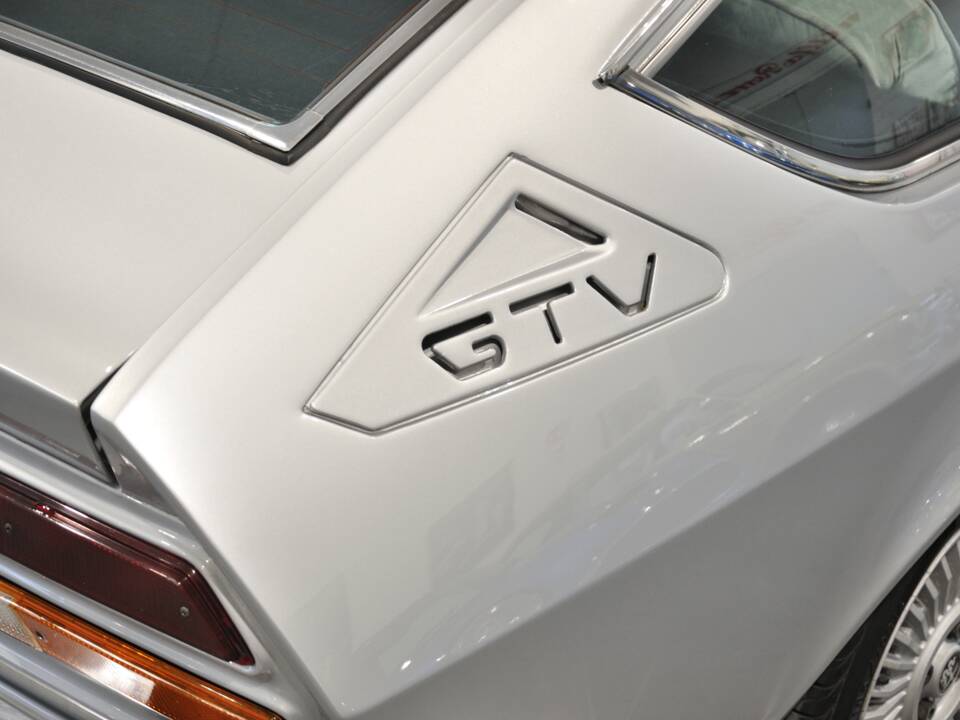 Bild 7/25 von Alfa Romeo Alfetta GTV 2.0 L (1980)