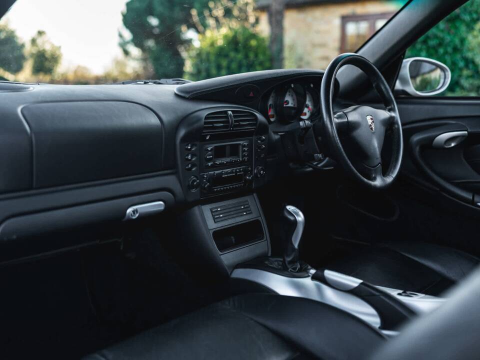 Bild 11/25 von Porsche 911 GT2 (2003)