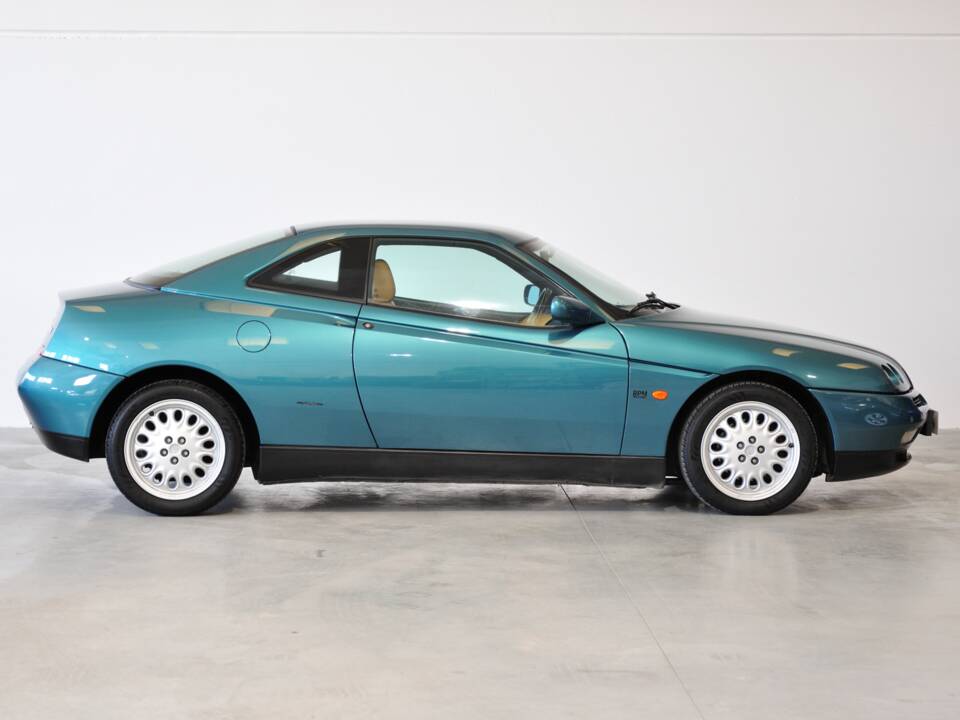 Immagine 24/24 di Alfa Romeo GTV 2.0 V6 Turbo (1997)