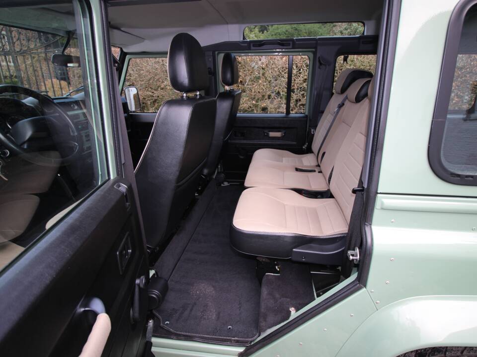 Bild 15/24 von Land Rover Defender 110 Heritage (2015)