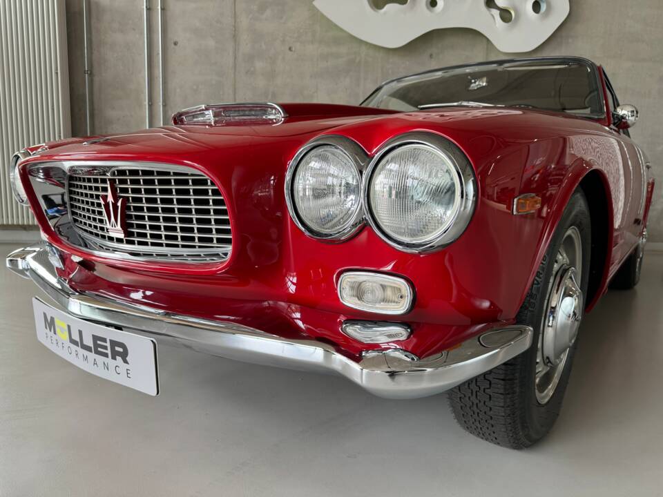 Imagen 2/30 de Maserati 3500 GTI Touring (1962)