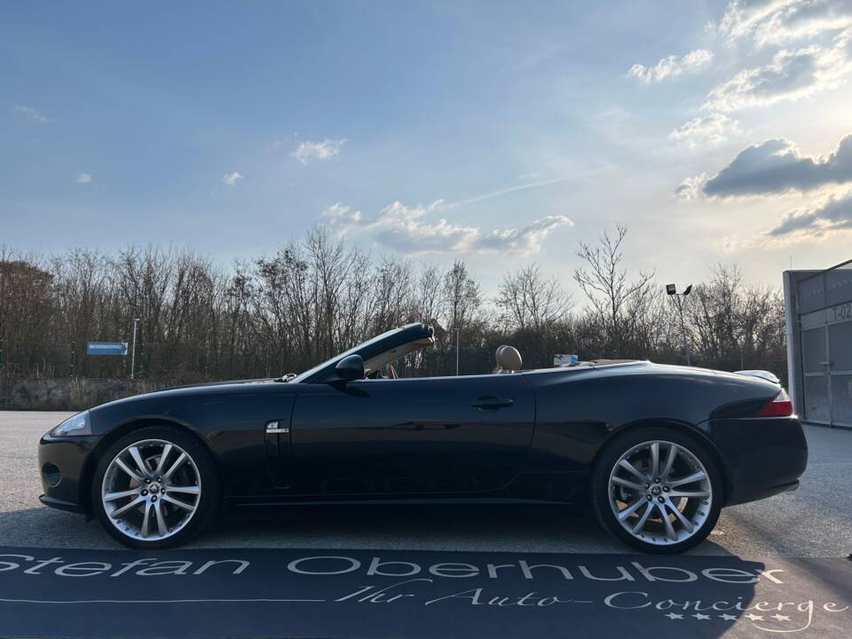 Image 9/36 of Jaguar XK 4.2 (2007)