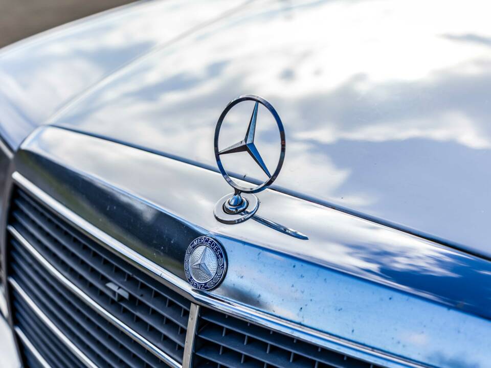 Image 25/175 of Mercedes-Benz 420 SE (1986)