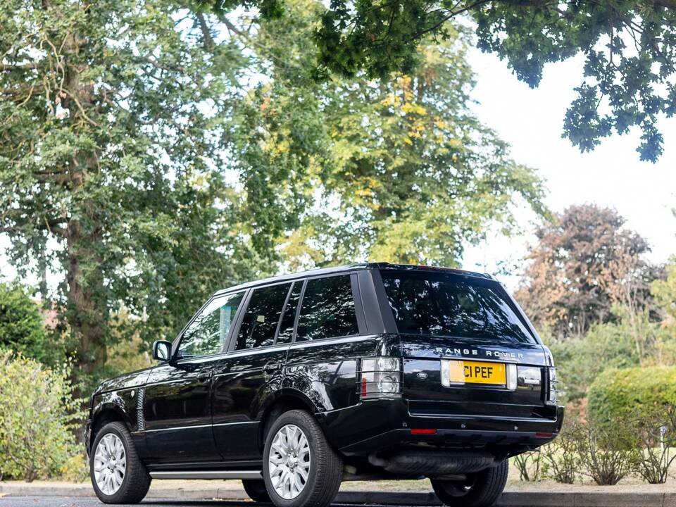 Image 32/50 de Land Rover Range Rover Vogue TDV8 (2009)