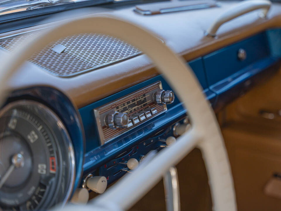 Image 17/45 de BMW 503 (1958)
