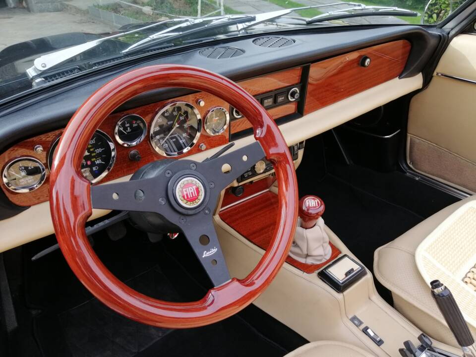 Bild 10/30 von FIAT Spider 2000 (1980)