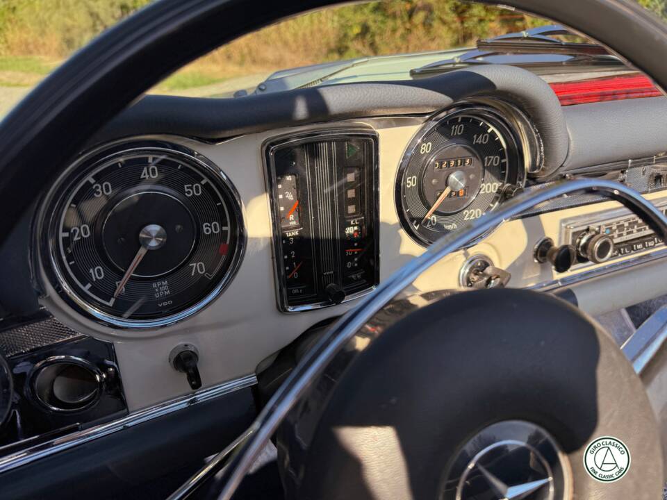 Bild 20/36 von Mercedes-Benz 250 SL (1967)
