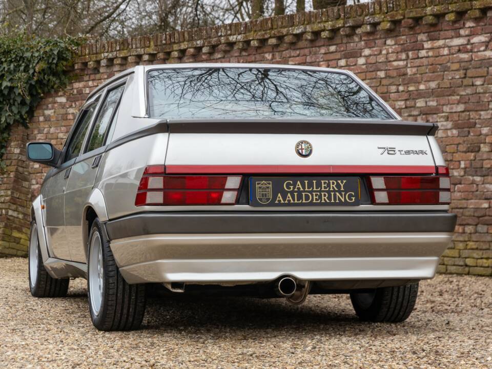Image 48/50 of Alfa Romeo 75 2.0 Twin Spark (1988)