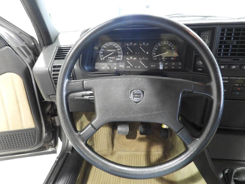 Bild 6/15 von Lancia Thema I.E. Turbo (1986)