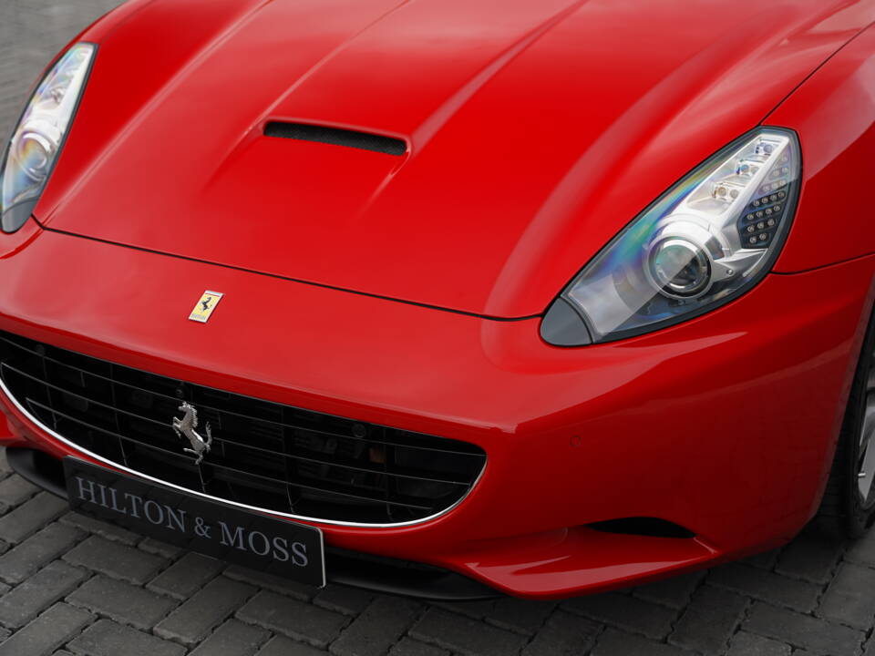 Image 34/50 of Ferrari California (2010)