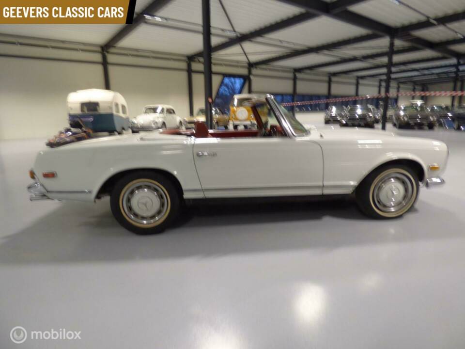 Immagine 5/28 di Mercedes-Benz 280 SL (1970)