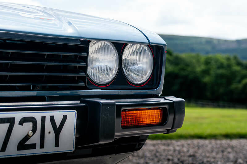 Bild 34/48 von Ford Capri 2,8i (1983)