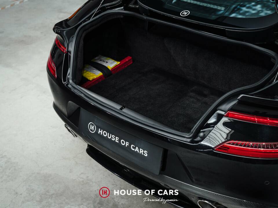 Imagen 13/22 de Aston Martin Vanquish (2017)