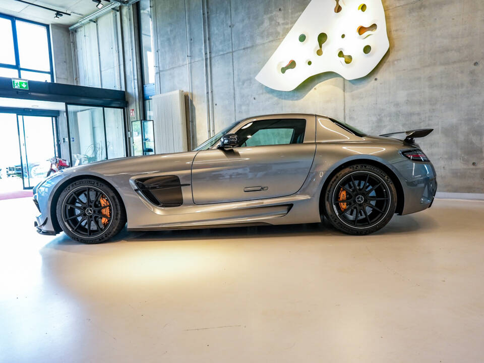 Image 4/37 of Mercedes-Benz SLS AMG Black Series (2014)