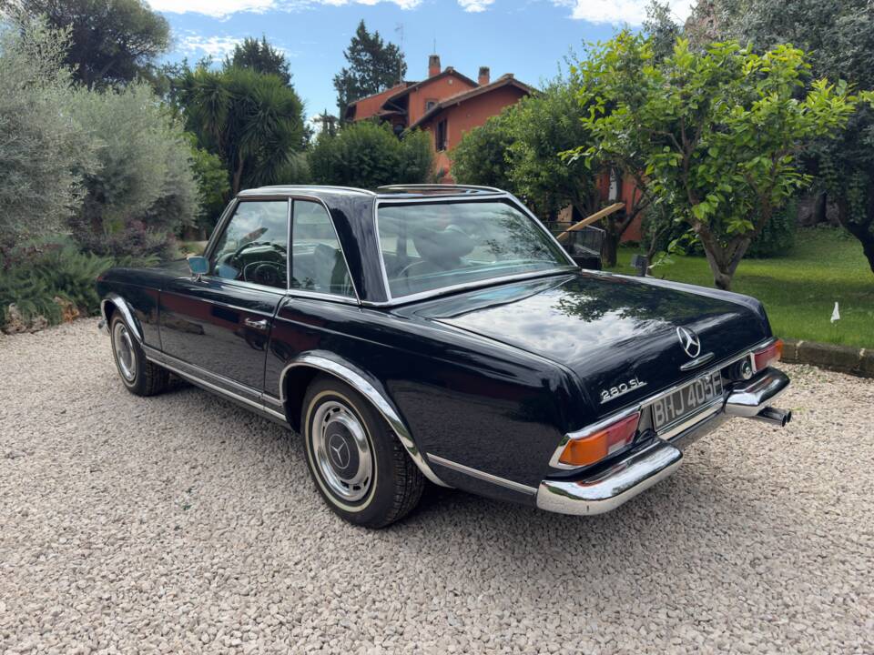 Image 8/26 de Mercedes-Benz 280 SL (1968)