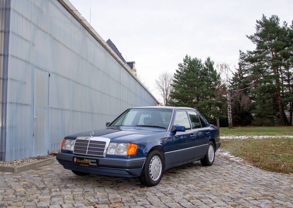 Bild 1/25 von Mercedes-Benz 300 E-24 (1991)