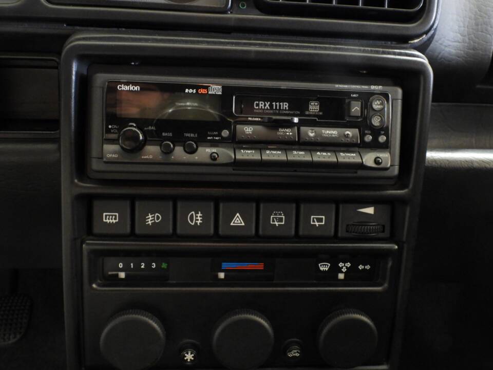 Image 9/15 of Lancia Delta HF Integrale Evoluzione I &quot;Martini 5&quot; (1992)