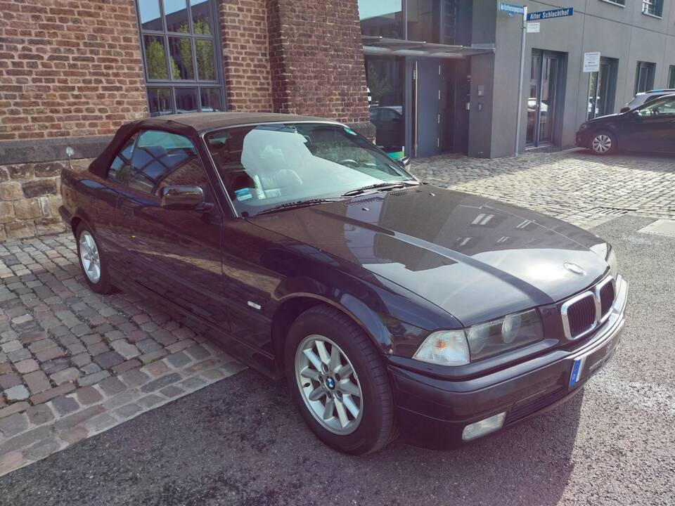 Bild 5/20 von BMW 318i (2000)