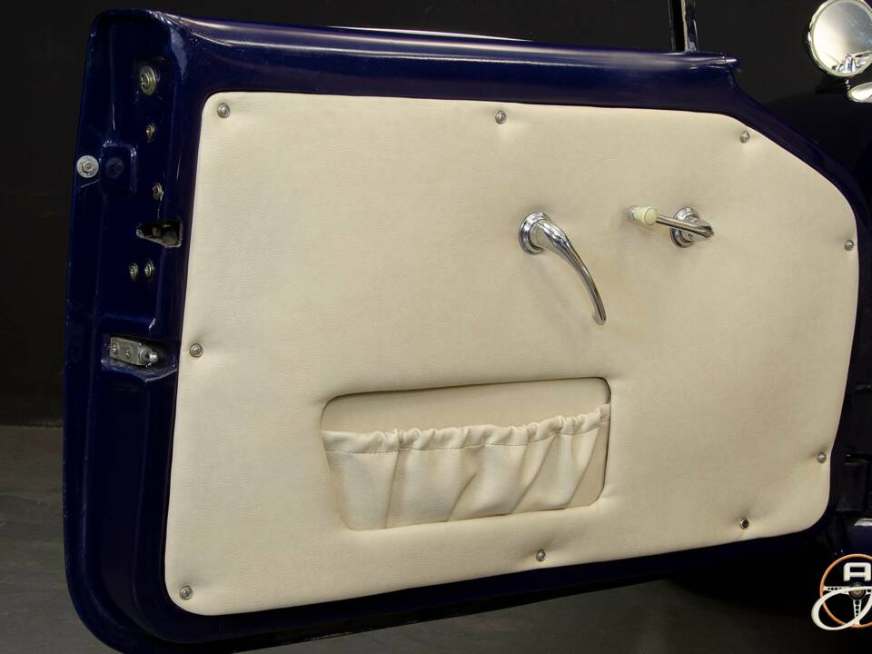 Bild 12/20 von Daimler SP 250 (1960)