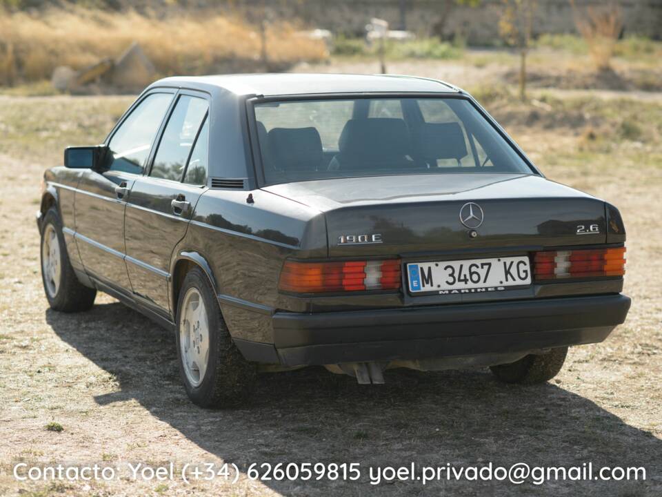 Image 6/41 of Mercedes-Benz 190 E 2.6 (1987)