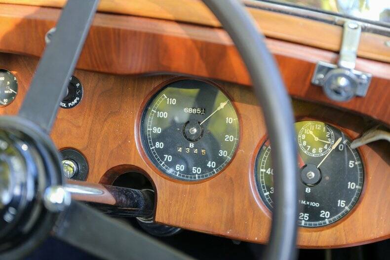 Image 17/50 of Bentley 4 1&#x2F;4 Litre (1936)