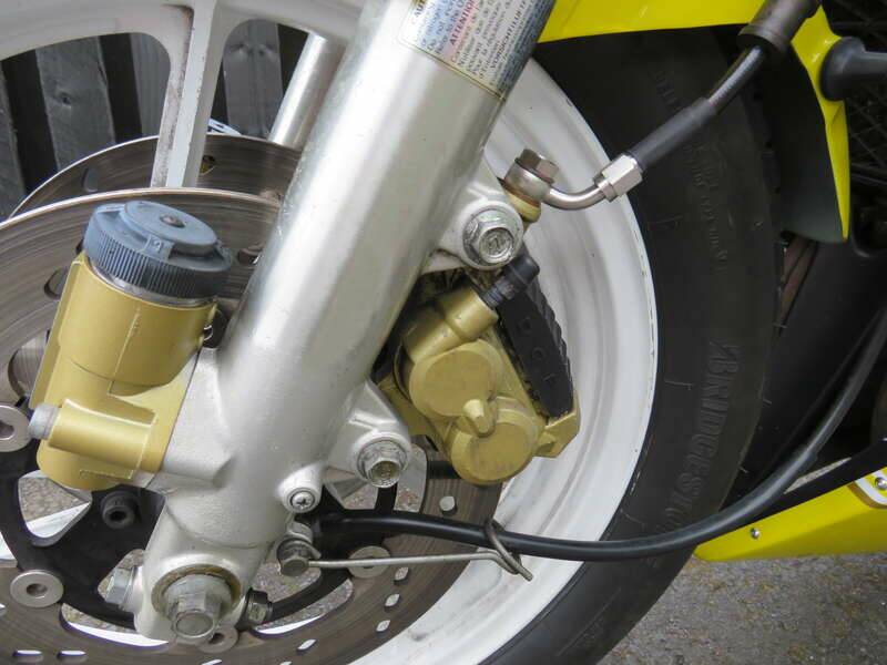 Image 32/43 de Suzuki RG 500 (1987)