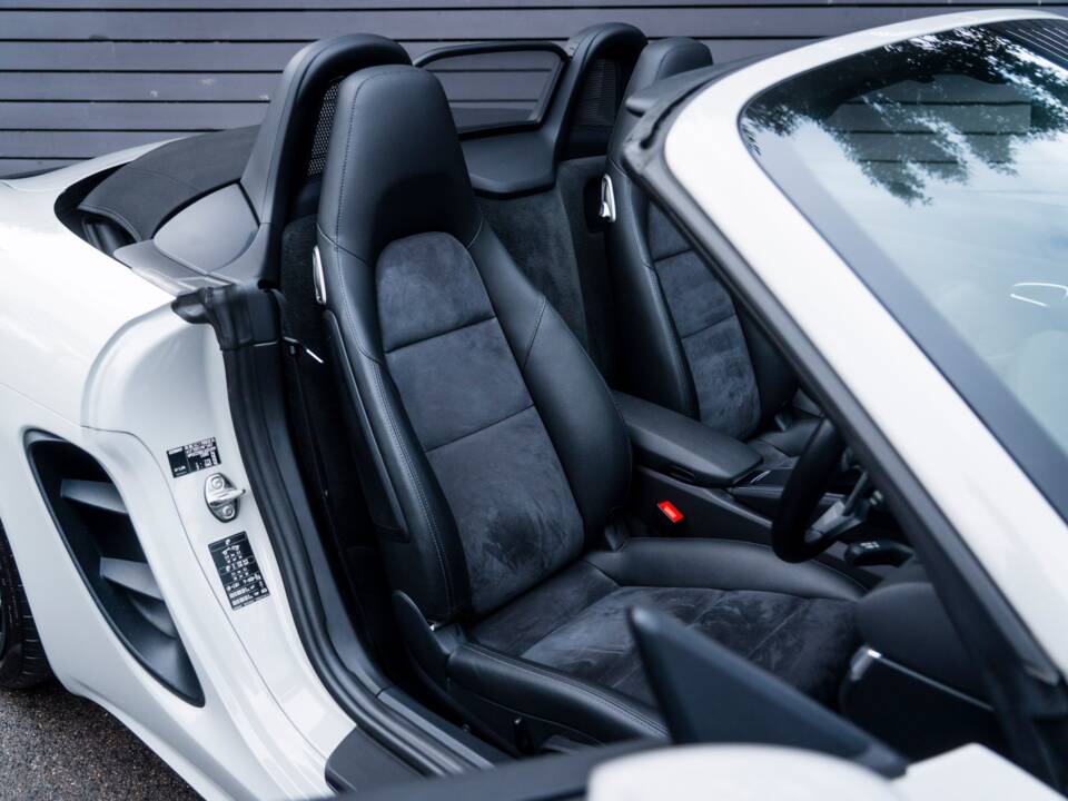 Bild 28/43 von Porsche 718 Boxster (2020)