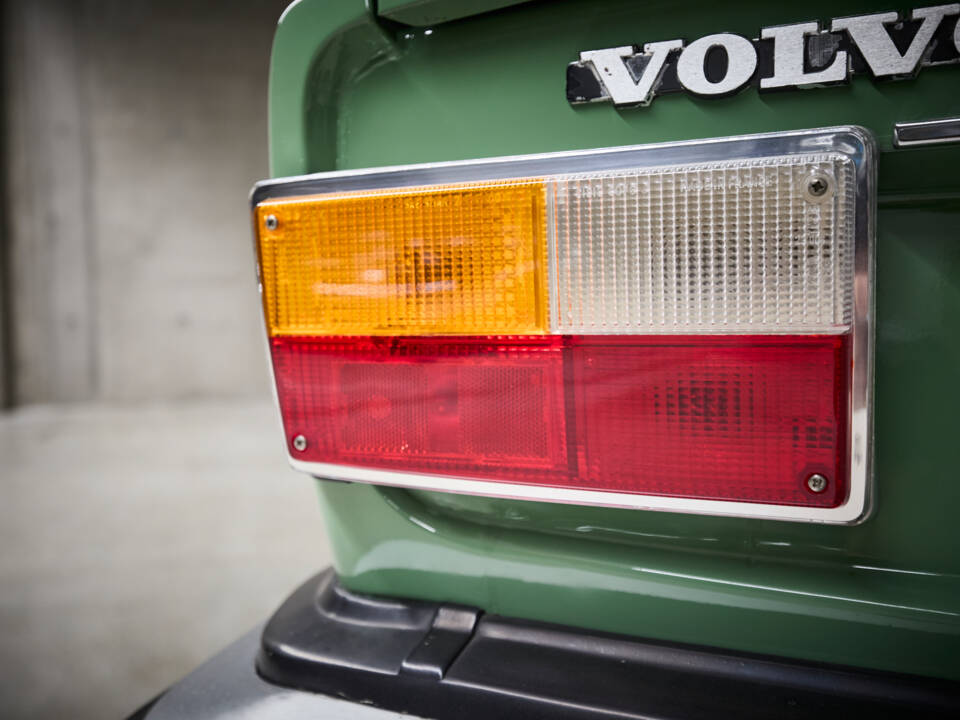 Bild 14/98 von Volvo 244 DL (1975)