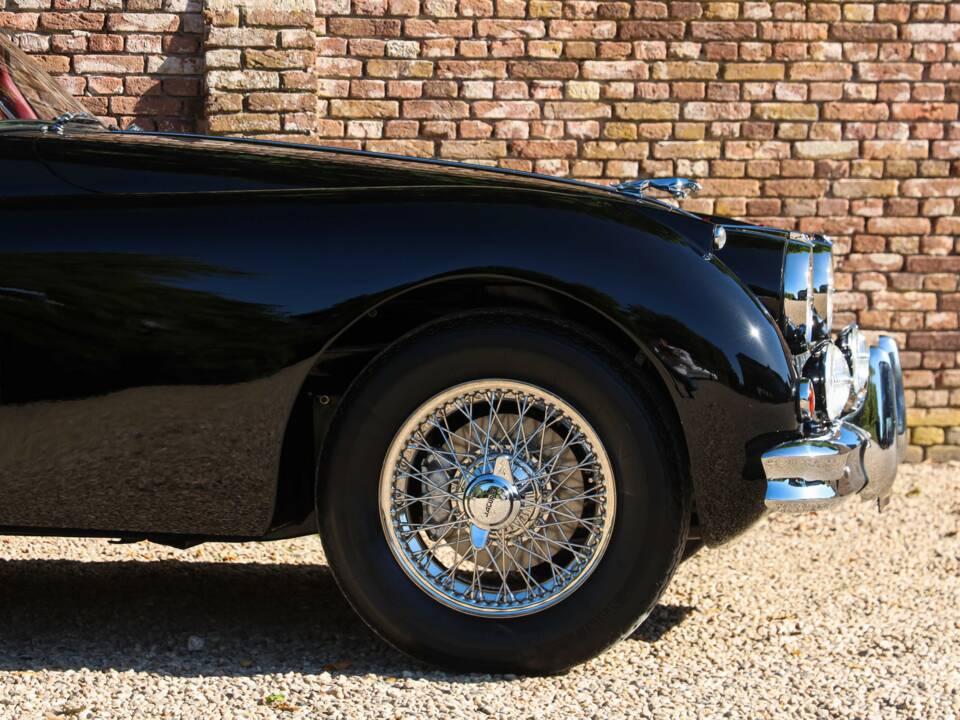 Image 29/50 of Jaguar XK 150 3.4 S DHC (1958)