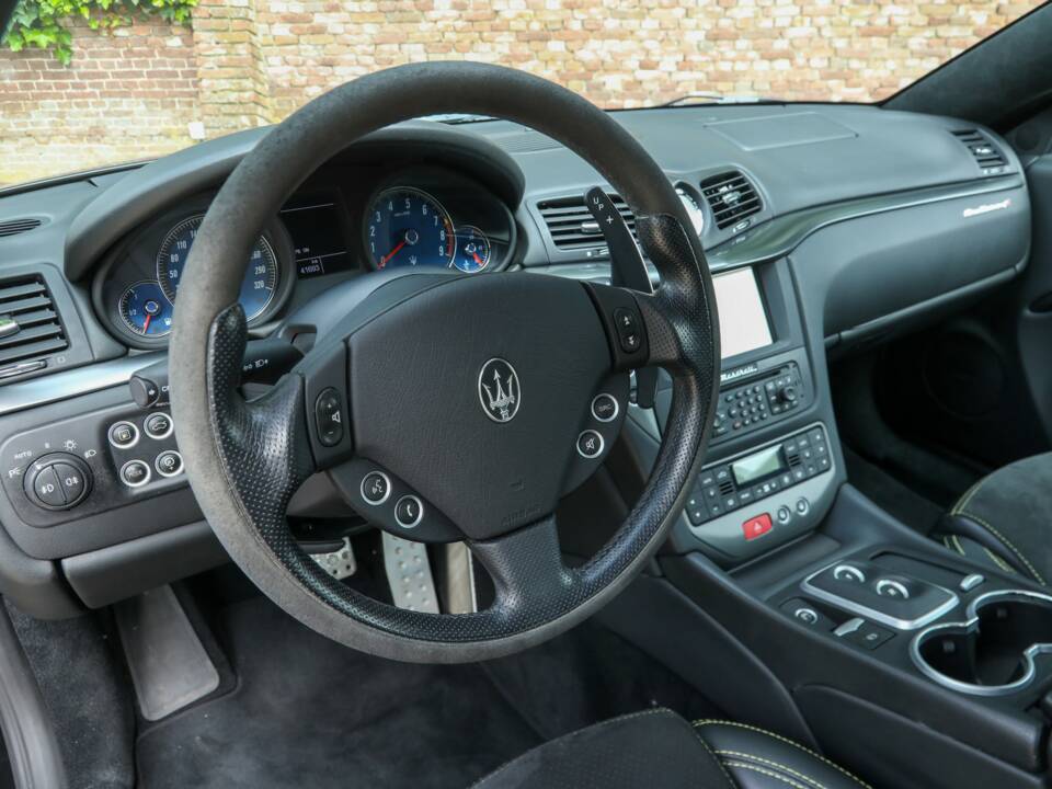 Image 48/50 of Maserati GranTurismo S (2008)