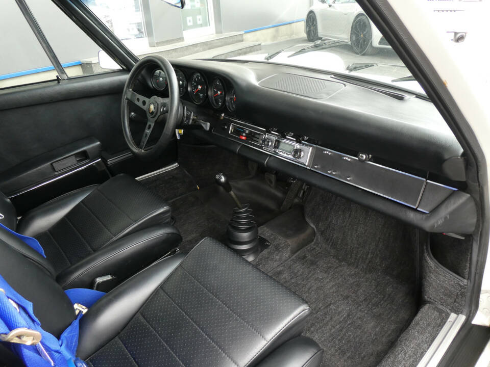 Image 11/21 of Porsche 911 Carrera 2.7 (1973)