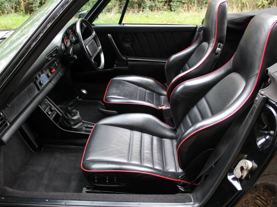 Image 12/18 de Porsche 911 Turbo 3.3 Flatnose (1988)
