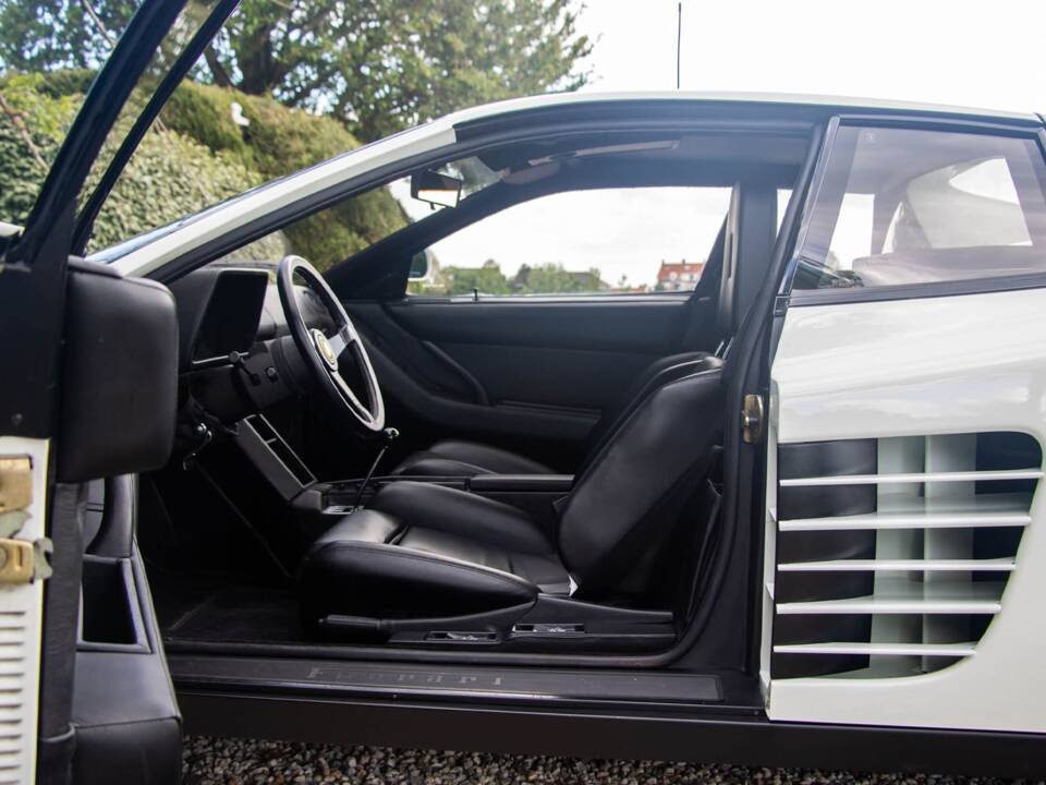 Bild 10/15 von Ferrari Testarossa (1988)