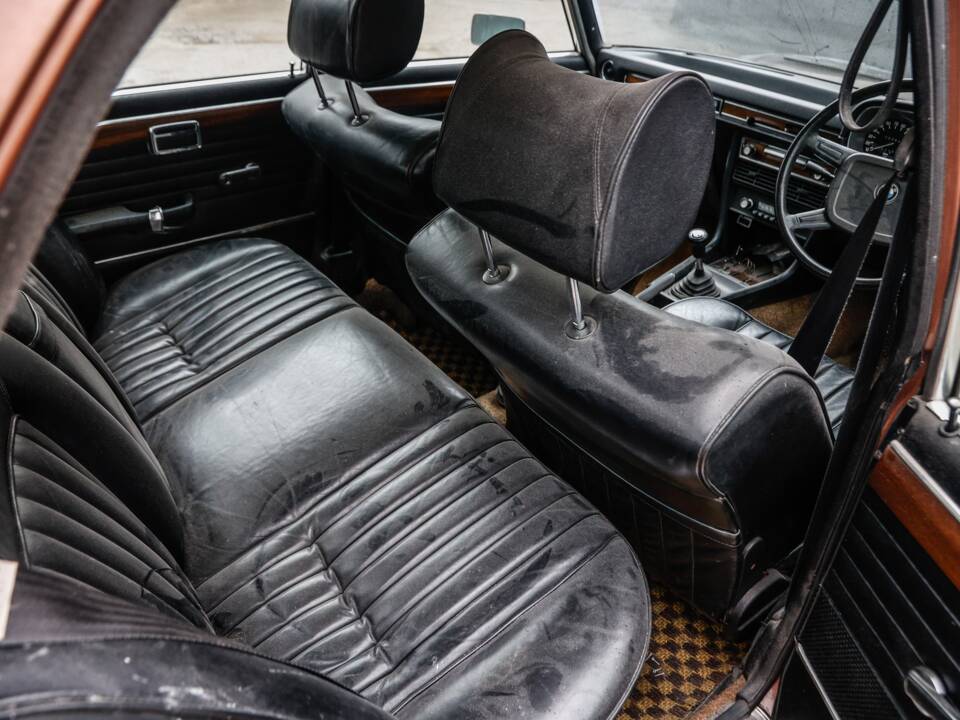 Bild 36/45 von BMW 3,0 Si (1976)
