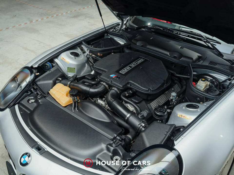 Image 13/25 of BMW Z8 (2000)