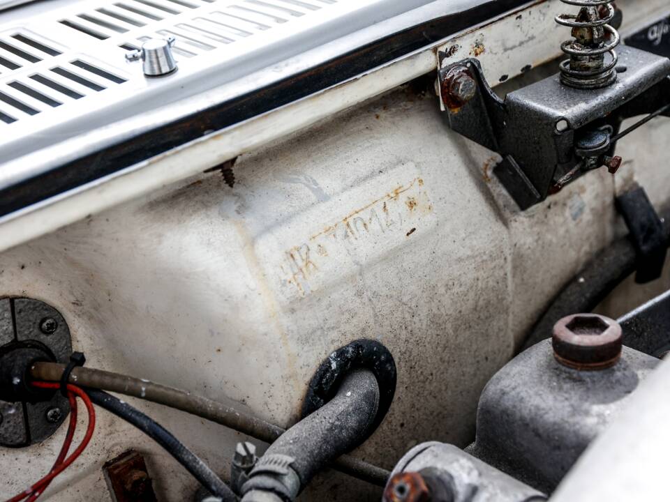Immagine 32/35 di Alfa Romeo 1600 Spider Duetto (1967)