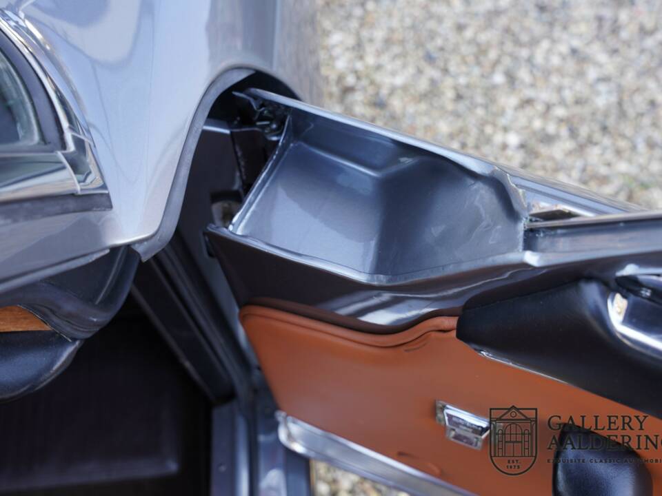 Bild 50/50 von Ferrari 330 GT 2+2 (1965)